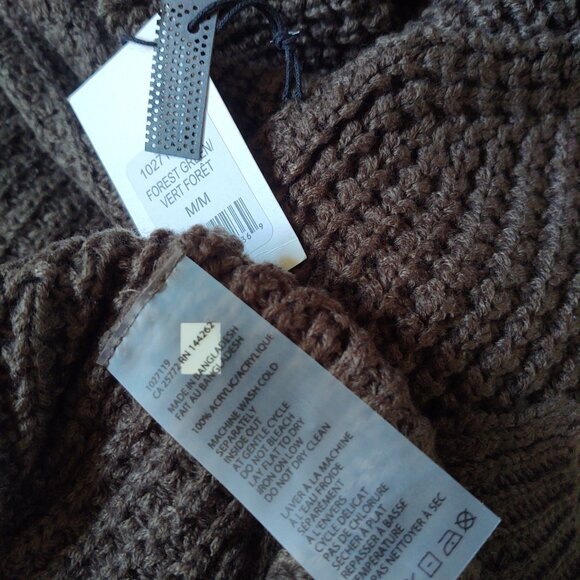 NWT 🌳 FOREST GREEN Cowl Neck Sweater~ by Devoted Luxury Size MED - Picture 5 of 7